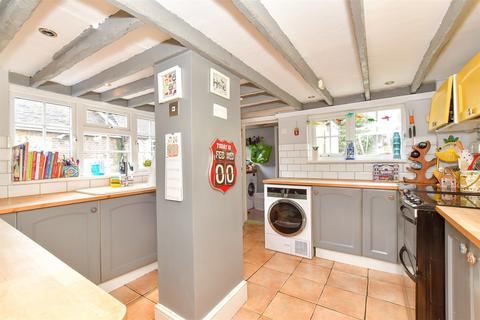 3 bedroom end of terrace house for sale, Westergate Street, Westergate, Chichester, West Sussex