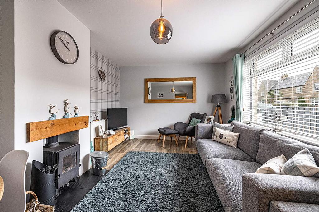 52 Springfield Terrace, St. Boswells TD6 0ER 3 bed semidetached house