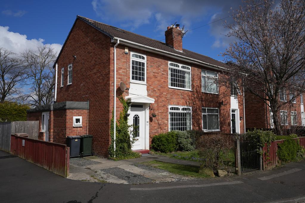 Glenfield Road, Benton, Newcastle... 3 bed semidetached house for sale