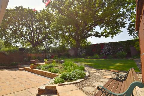 4 bedroom detached house for sale, Follett Road, Tiverton, Devon, EX16