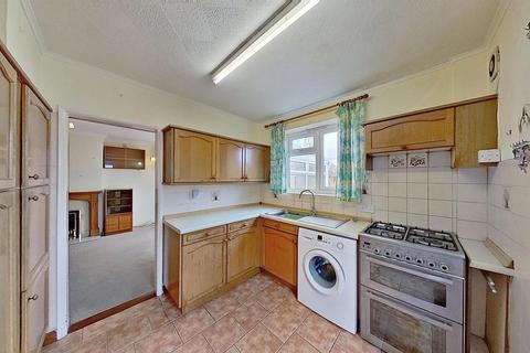 2 bedroom semi-detached bungalow for sale, Mount Road, Canterbury, CT1 1YF