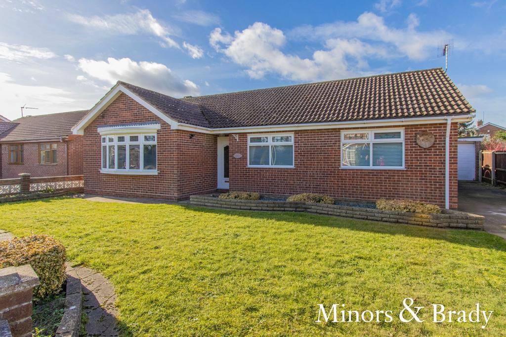 Beeching Drive, Gunton 3 bed detached bungalow for sale £325,000