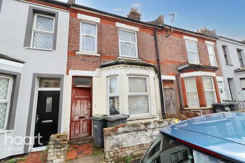 3 bedroom terraced house for sale, Shirley Road, Luton