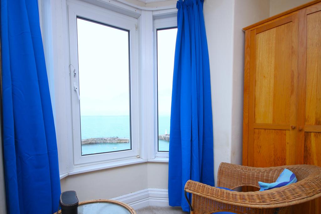 Img 0002.jpg