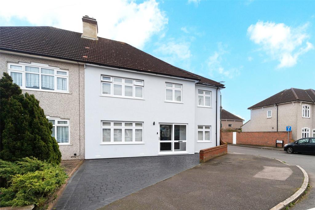 Oakhurst Avenue, Bexleyheath, Kent, DA7 4 bed semidetached house for