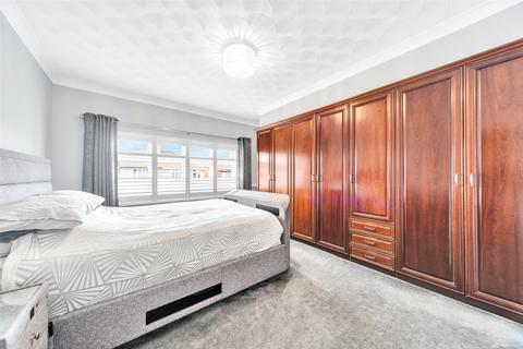 7 Oakhurst Avenue, Bexleyheath, DA7 5JL
