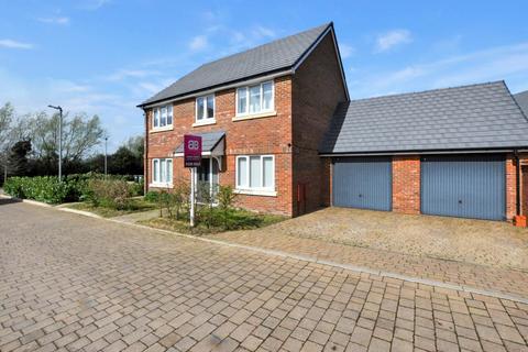 4 bedroom detached house for sale, Pilmore Meadow, Chinnor