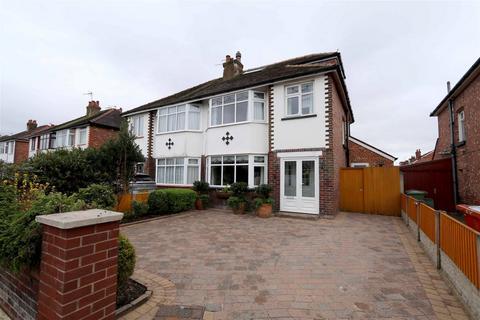 4 bedroom semi-detached house for sale, Glamis Drive, Southport PR9