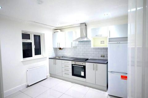 1 bedroom flat to rent, 614 Eastern avenue, IG2 6PQ