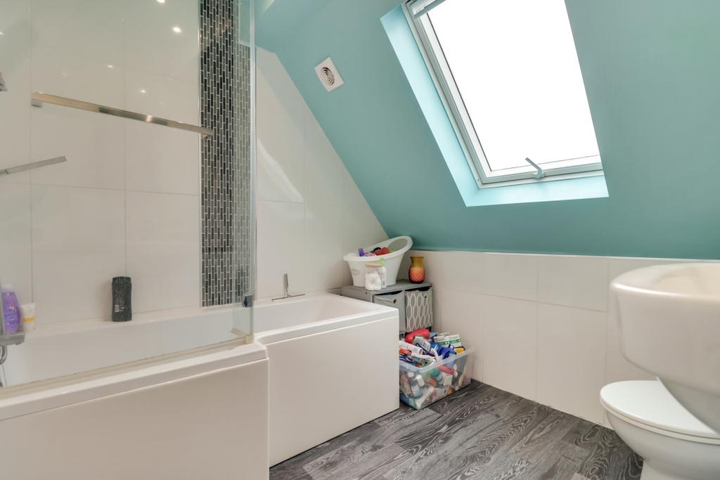 2nd Floor Bathroom
