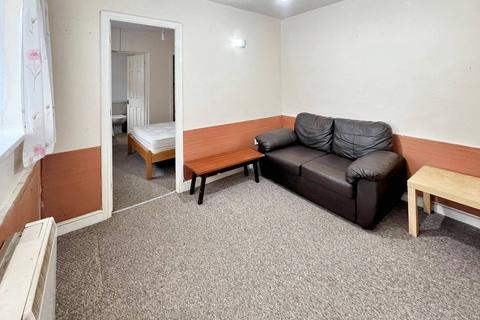 1 bedroom flat to rent, Gillott Road, Birmingham B16