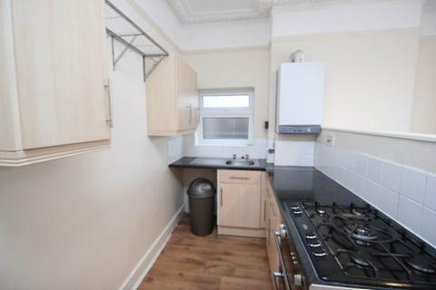 1 bedroom flat for sale, Genesta Road, Westcliff On Sea