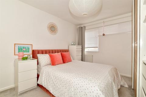 28 Bishops Square, Cranleigh, GU6 7ER