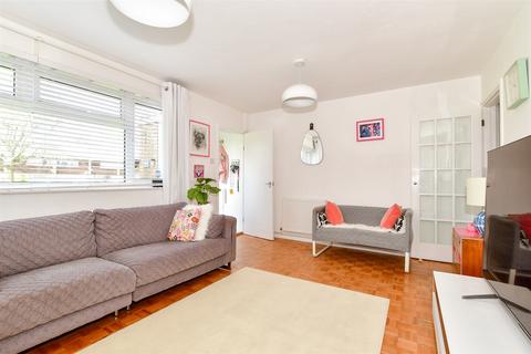 28 Bishops Square, Cranleigh, GU6 7ER