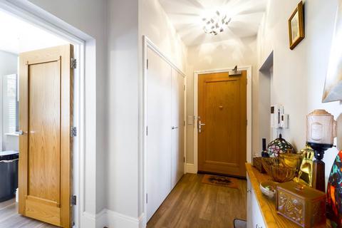33 Martin Drive, Stone, Dartford, DA2 6BF