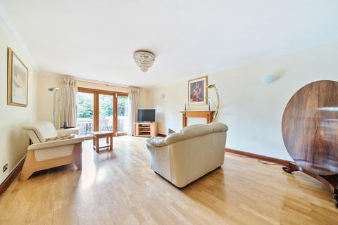 3 bedroom bungalow for sale, Briery Court, Chorleywood, Rickmansworth