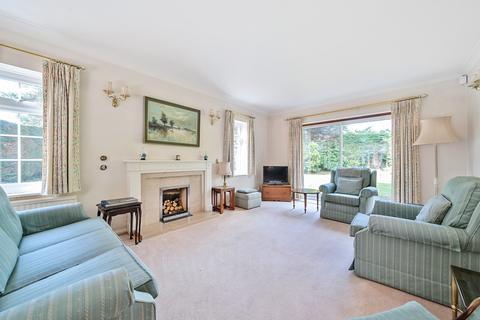 20 Crossacres, Woking, GU22 8QS