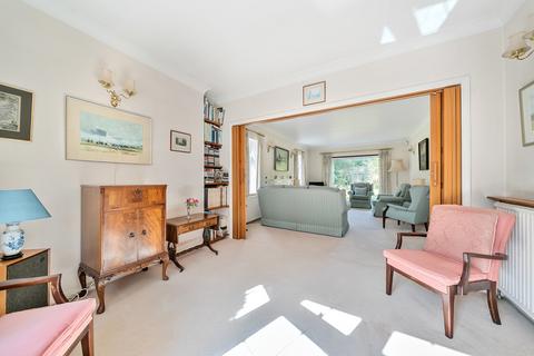 20 Crossacres, Woking, GU22 8QS