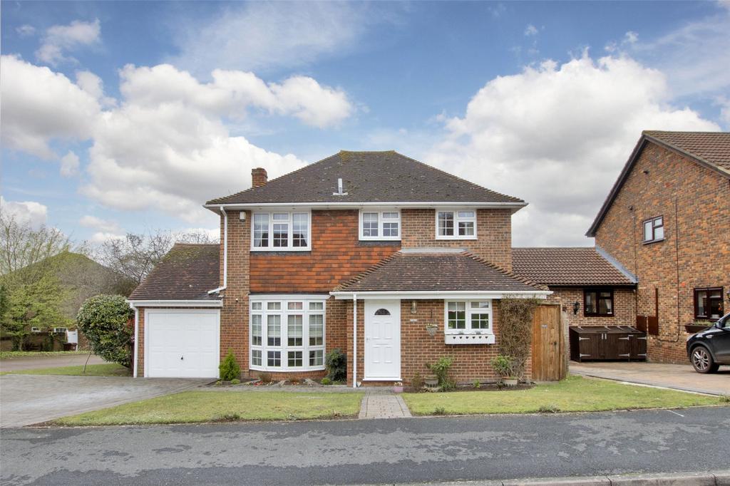 The Old Yews, New Barn, Kent, DA3 4 bed detached house for sale £635,000