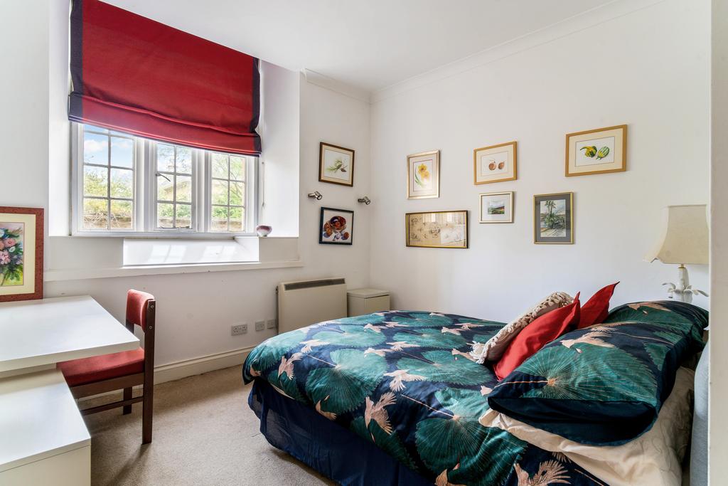 7 Sherborne House, Sherborne, GL54 3 DZ, for...