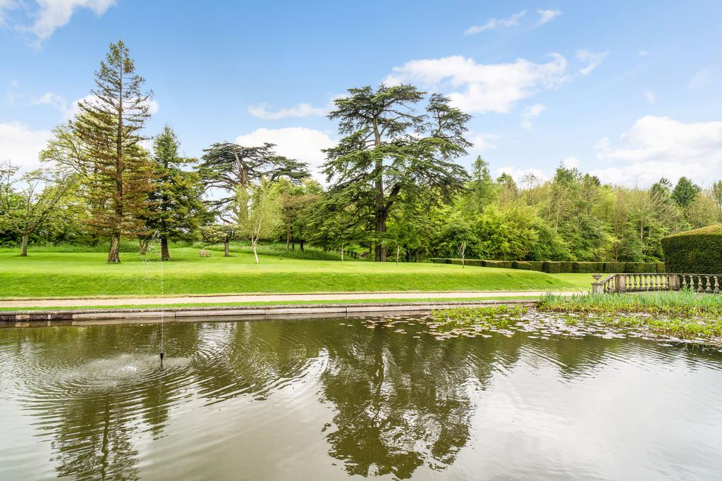 7 Sherborne House, Sherborne, GL54 3 DZ, for...