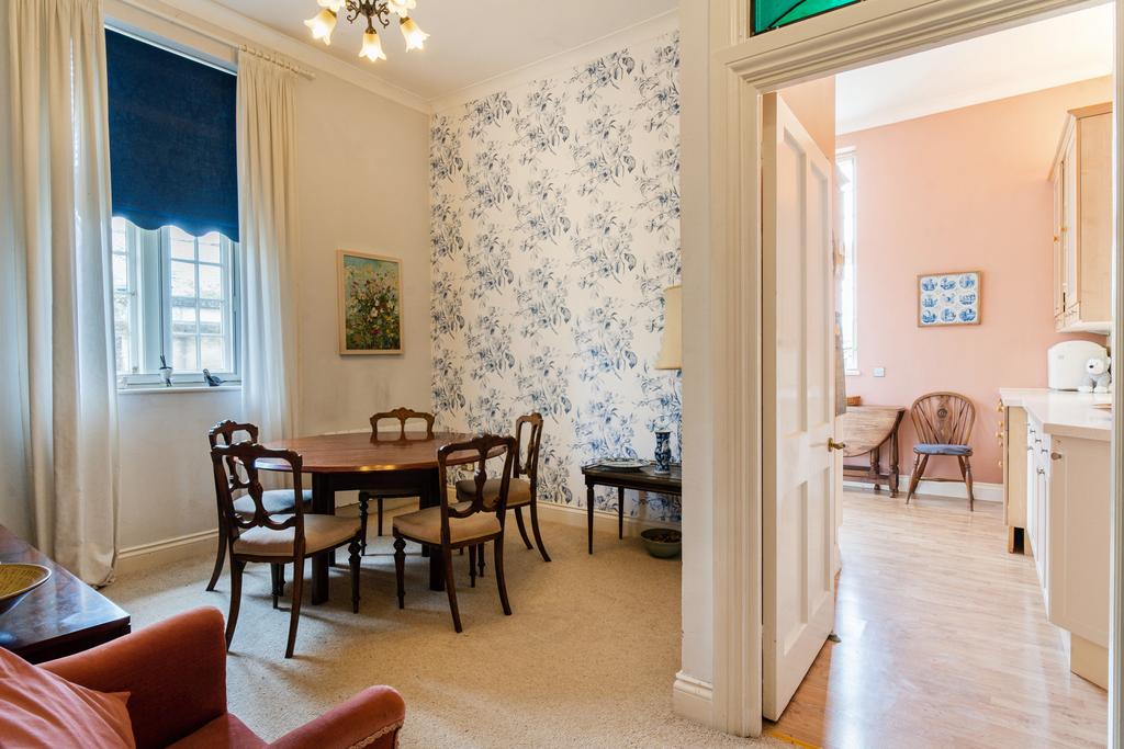 7 Sherborne House, Sherborne, GL54 3 DZ, for...