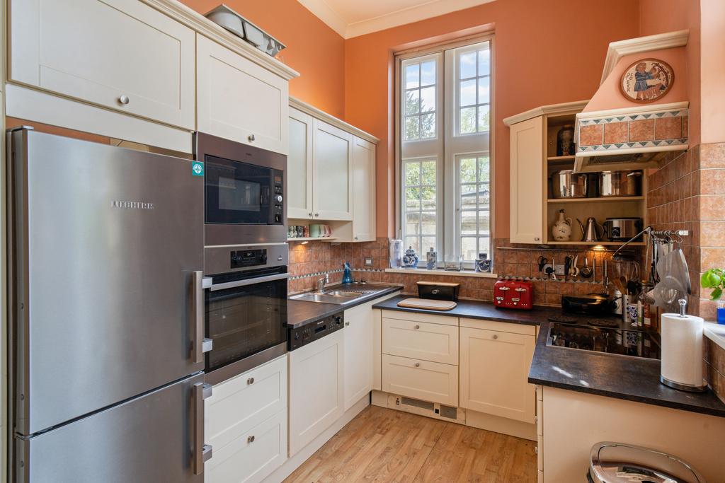 7 Sherborne House, Sherborne, GL54 3 DZ, for...