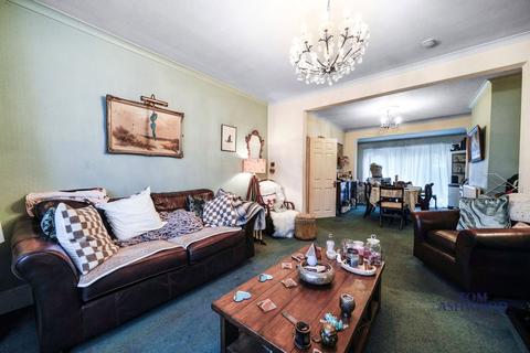 83 Shirley Gardens, Barking, IG11 9XB