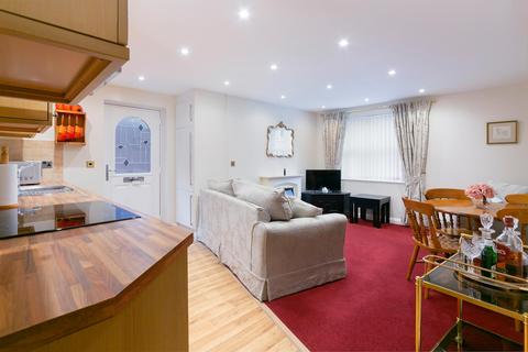 1 bedroom flat for sale, Pem Lane, Pocklington, York, YO42 2BA