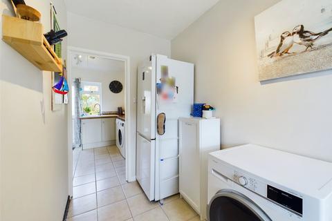 62 Bazeley Road, Matson, Gloucester, GL4 6JF