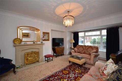 3 bedroom detached house for sale, Greenmoor Close, Lofthouse, Wakefield, West Yorkshire
