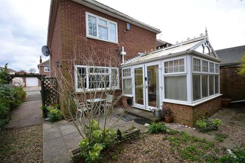 6 Greenmoor Close, Lofthouse, Wakefield, WF3 3LF
