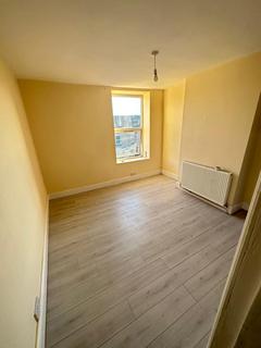 3 bedroom terraced house to rent, City Road, Sheffield S2