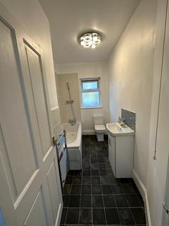 3 bedroom terraced house to rent, City Road, Sheffield S2