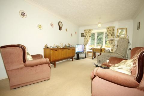 2 bedroom flat for sale, Barkers Court, Sittingbourne
