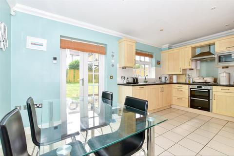 4 bedroom detached house for sale, Chapman Fields, Cliffsend, Ramsgate, Kent