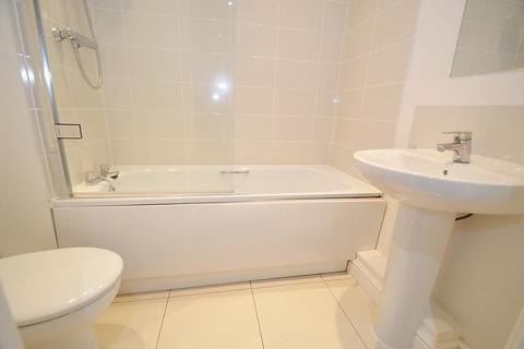 122 Chadwick Road, Slough, SL3 7FW