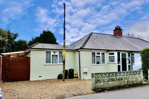 4 bedroom bungalow for sale, Cloughs Road, Ringwood, BH24 1UX