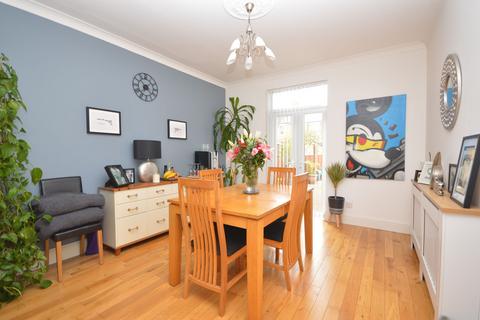 3 bedroom terraced house for sale, Quested Road, Folkestone CT19