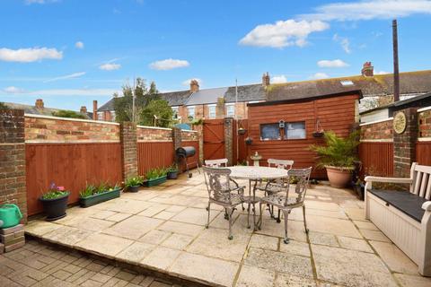 24 Quested Road, Folkestone, CT19 4BY