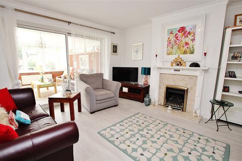 11 Connaught Crescent, Brookwood, Woking, GU24 0AN