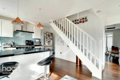 35 Cliff View Gardens, Warden, Sheerness, ME12 4NH