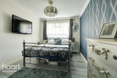 35 Cliff View Gardens, Warden, Sheerness, ME12 4NH
