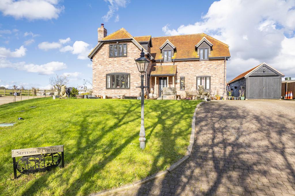 Ducks Hall Lane, Sudbury CO10 4 bed detached house for sale £1,000,000