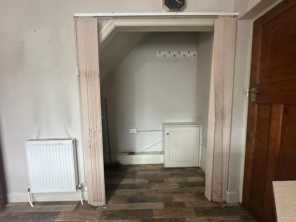 Pantry/Utility Room