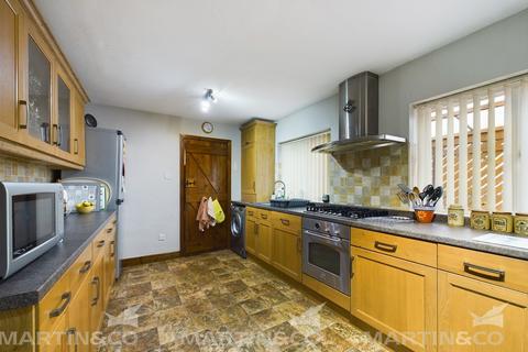 3 bedroom semi-detached house for sale, West End Road