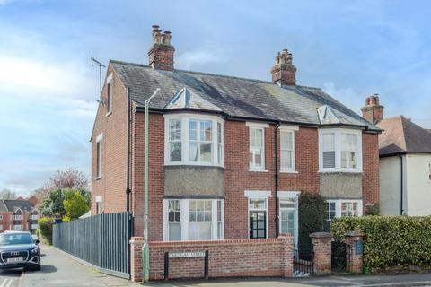 3 bedroom semi-detached house for sale, Cardigan Street, Newmarket CB8