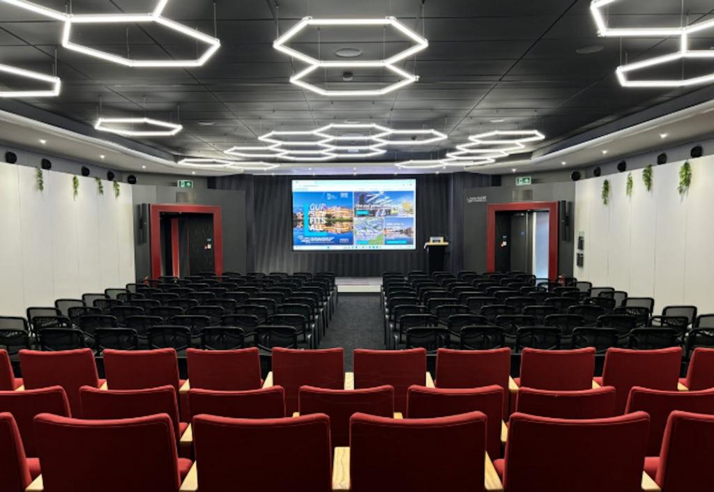Lakeside Auditorium.png