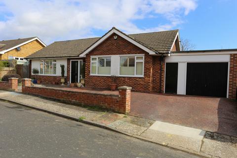 3 bedroom detached bungalow for sale, Lodge Farm Drive, Suffolk IP11