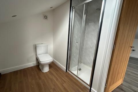 Studio to rent, Thornton Road, Thornton